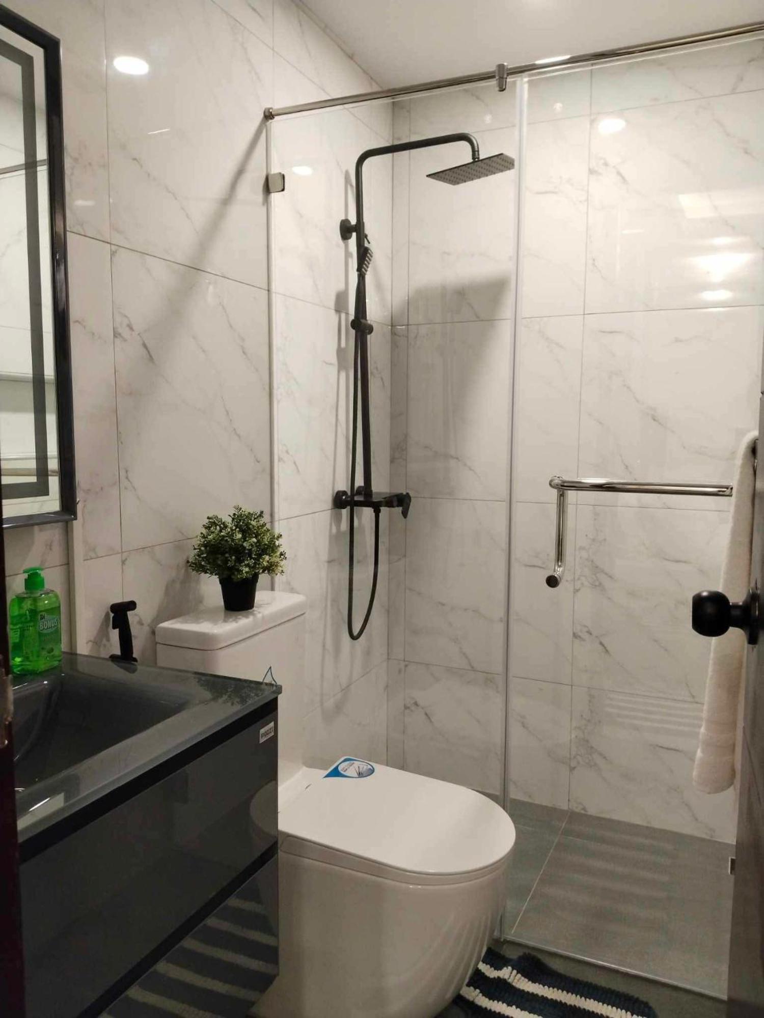 Deluxe Condo 2 Bedroom, 7Th Floor Room Bc In One Madison Tower 3, Megaworld Boulevard, Mandurriao Iloilo City, Philippines מראה חיצוני תמונה