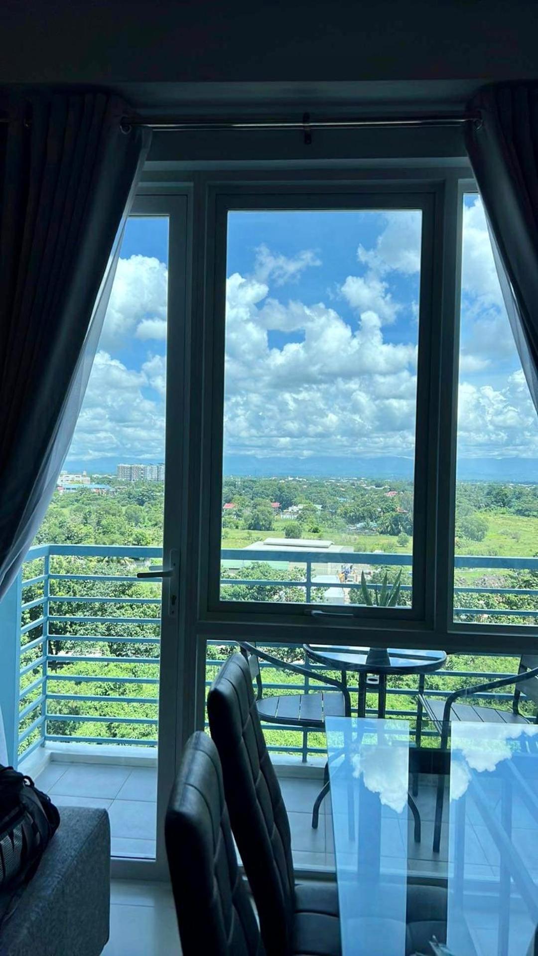 Deluxe Condo 2 Bedroom, 7Th Floor Room Bc In One Madison Tower 3, Megaworld Boulevard, Mandurriao Iloilo City, Philippines מראה חיצוני תמונה