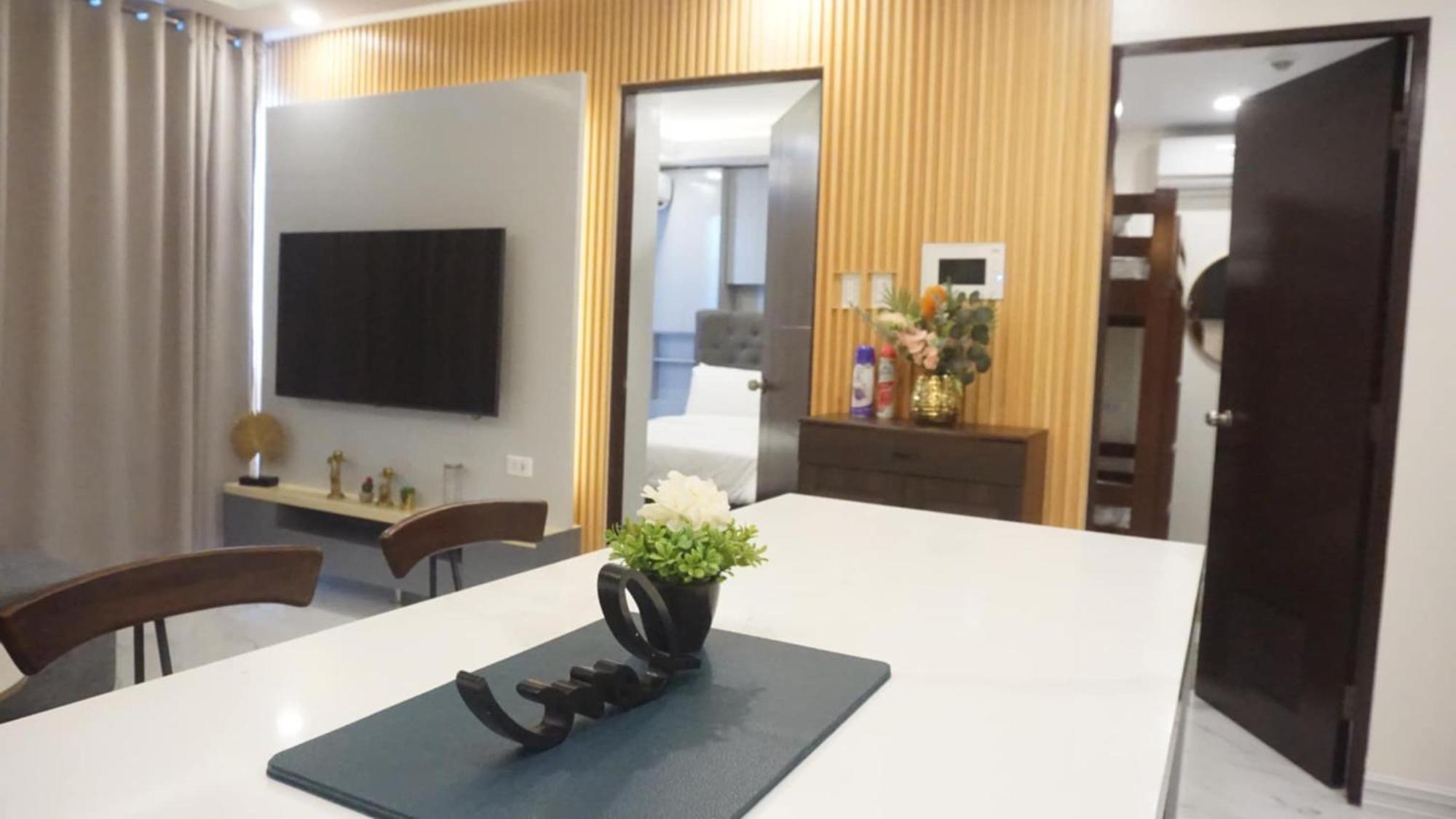 Deluxe Condo 2 Bedroom, 7Th Floor Room Bc In One Madison Tower 3, Megaworld Boulevard, Mandurriao Iloilo City, Philippines מראה חיצוני תמונה